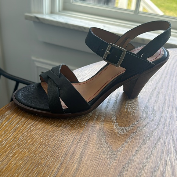 Trask new women’s 7 shoe. Never worn - Picture 1 of 5